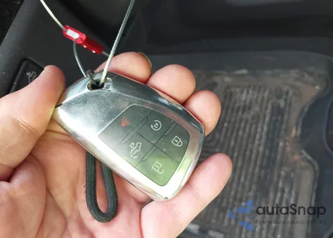 2022 Chevrolet Silverado K1500 High Country z USA, uszkodzony, nr VIN 3GCUDJET8NG690212